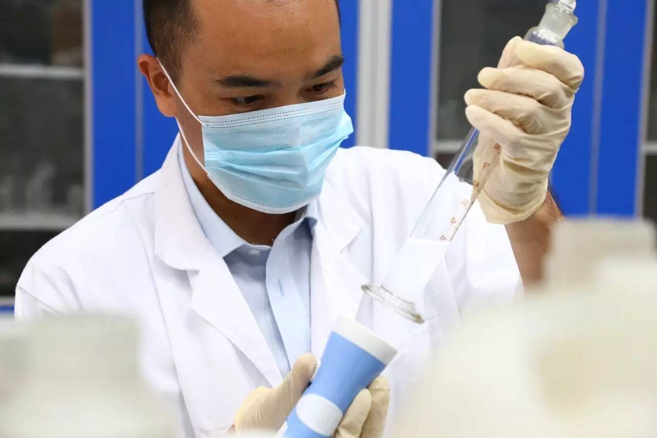 潤版液用消泡劑讓彩印工廠不停產(chǎn)