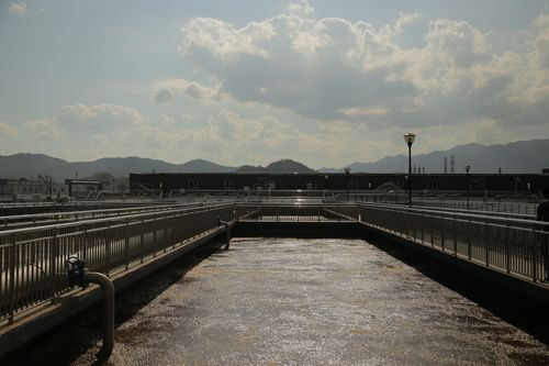 中聯(lián)邦工業(yè)污水處理消泡劑：污水起泡的最佳解決方案